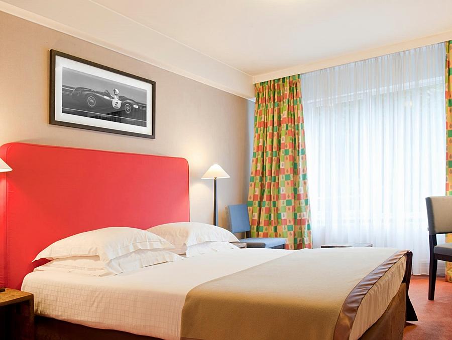 นิวโฮเต็ล ชาร์เลอมาคเนอ Hotel บรัสเซลส์ ภายนอก รูปภาพ